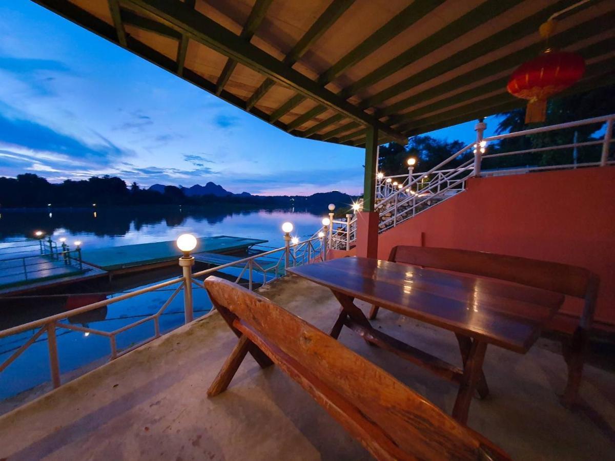 Golden Dragon Kanchanaburi Exterior photo