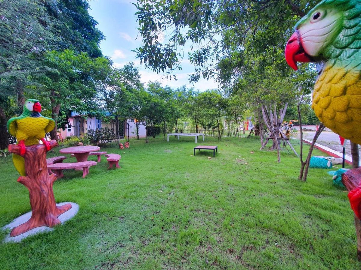 Golden Dragon Kanchanaburi Exterior photo