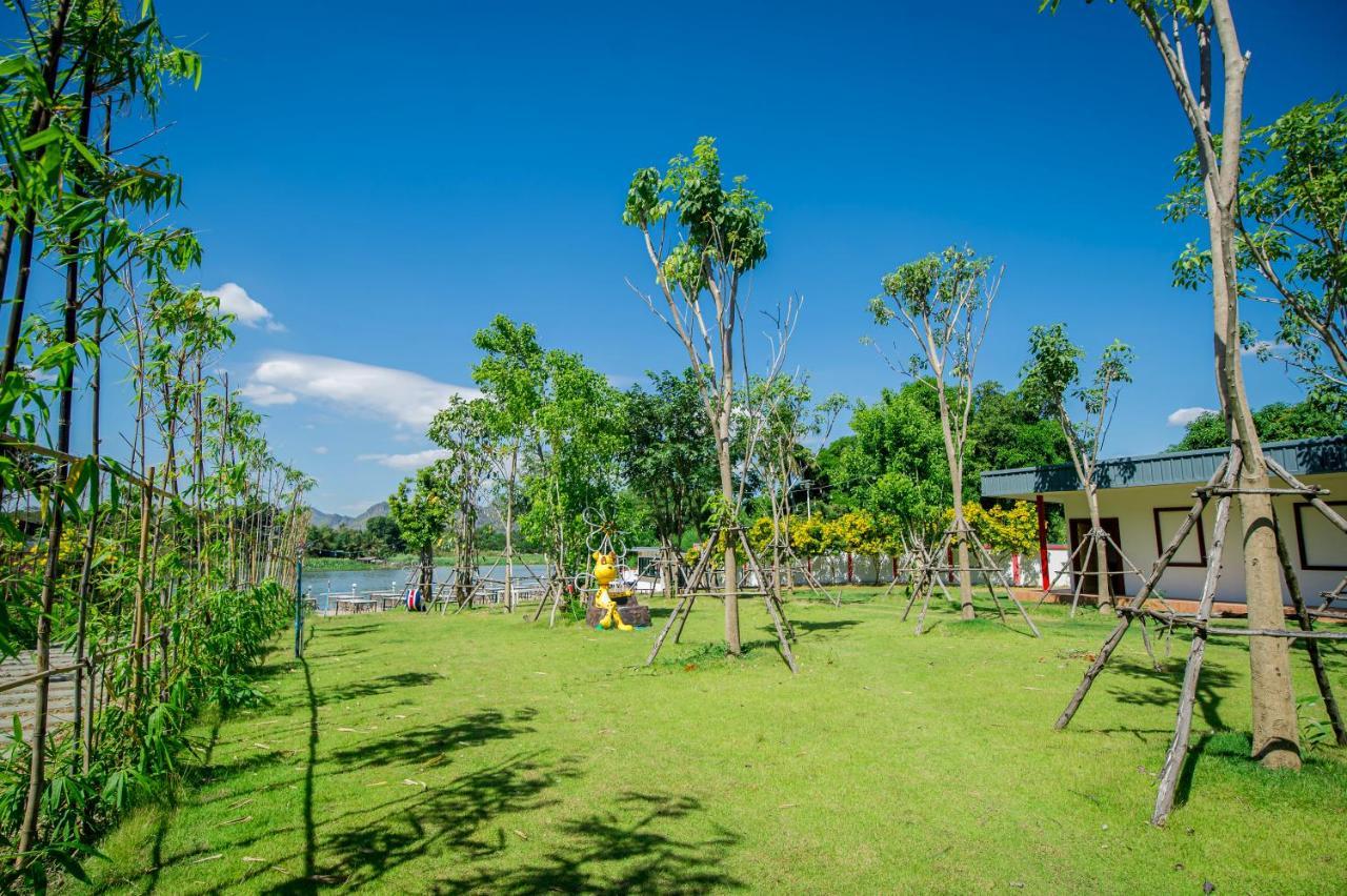 Golden Dragon Kanchanaburi Exterior photo