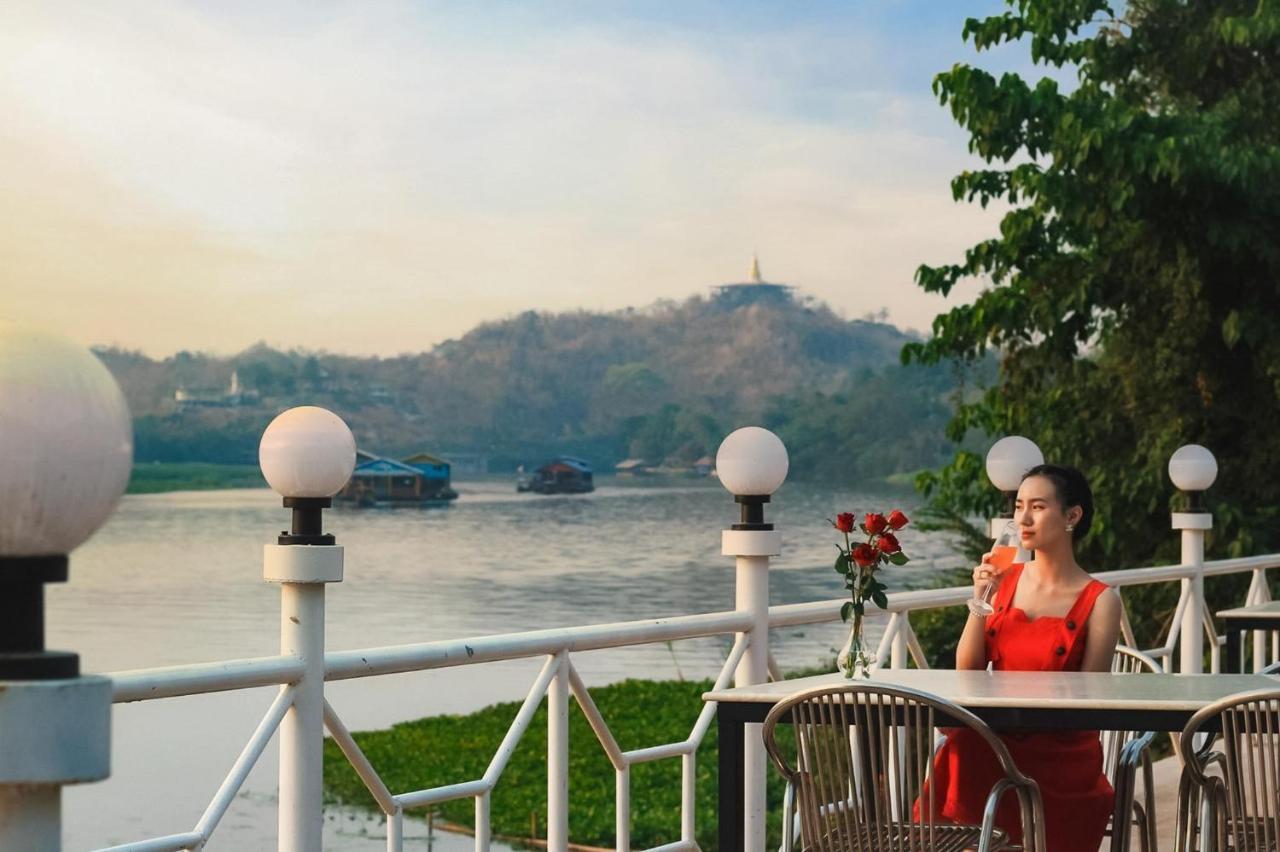 Golden Dragon Kanchanaburi Exterior photo